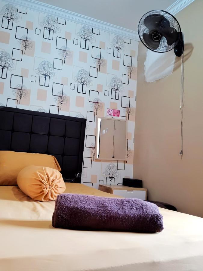 De Patuk Homestay Джок'якарта Екстер'єр фото