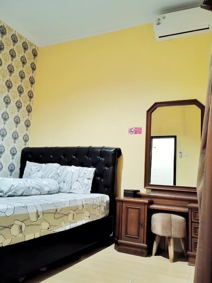 De Patuk Homestay Джок'якарта Екстер'єр фото